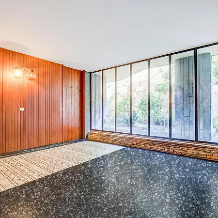 Apartamento Delightful In With Garden Sanremo