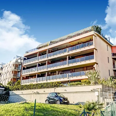 Appartement Delightful In With Garden